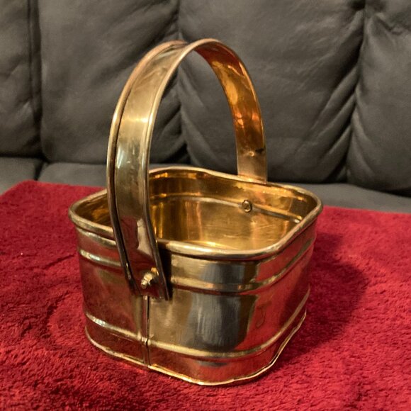 VINTAGE 1990's SOLID BRASS HAND CRAFTED SMALL BASKET-Square with Handle-4" D-EUC - Picture 1 of 9